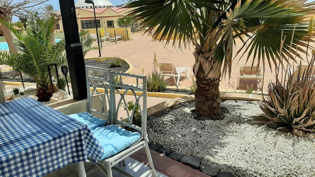 Green Oasis By The Pool Costa Calma Extérieur photo